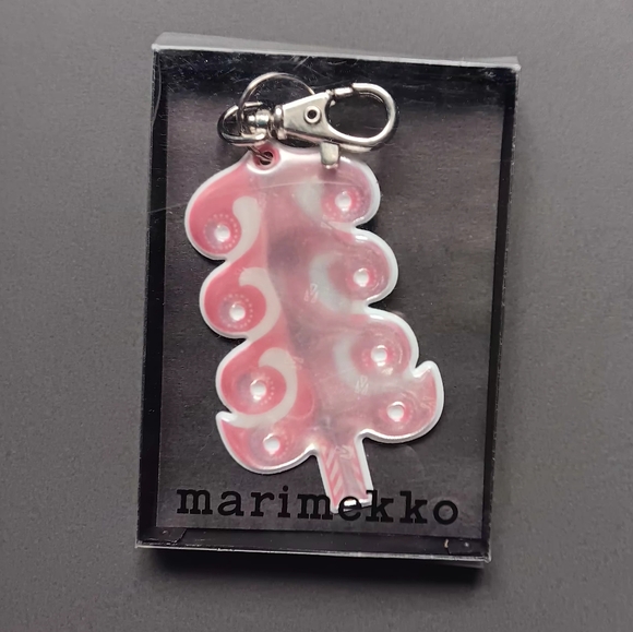 NWT Marimekko "Kanteleen Kutsu Kuusi" Puffy Red Tree Reflective Keychain - Picture 4 of 5